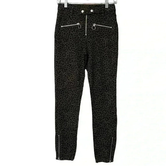 BLANKNYC Pants Women’s 27 Leopard Print Moto Skinny Biker Girl Mob Wife NWT - Picture 3 of 11